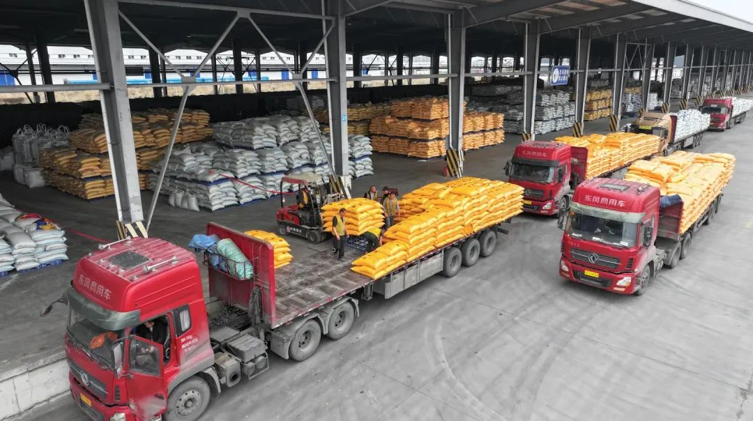 四川农村日报：太阳集团力保农资供应不断档